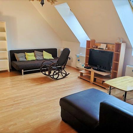 Centrum - A. Apartman Pětikostelí Exteriér fotografie