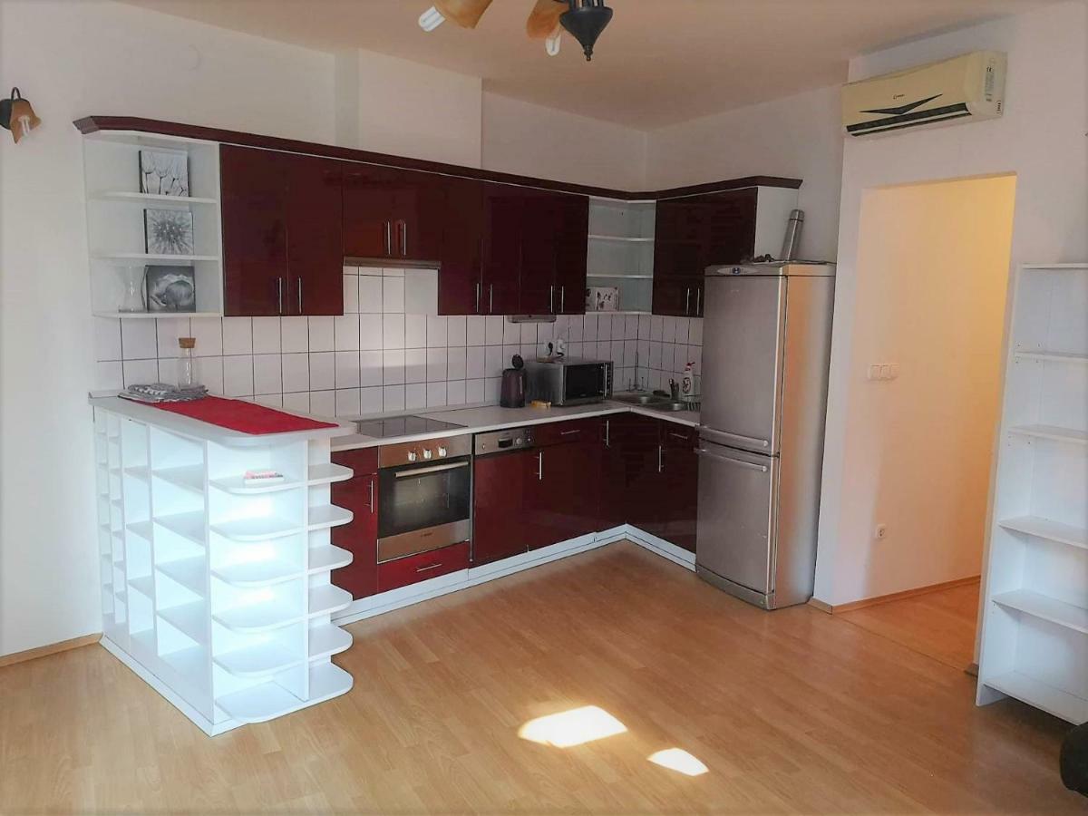 Centrum - A. Apartman Pětikostelí Exteriér fotografie